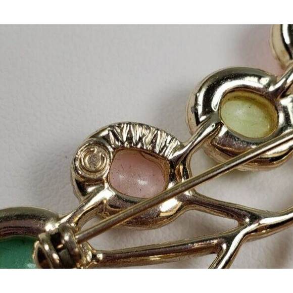 Vintage Sarah Coventry Gold tone Lucite Pastel Cabochon Brooch Pin - Picture 10 of 10